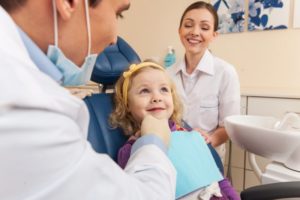 girl dental visit